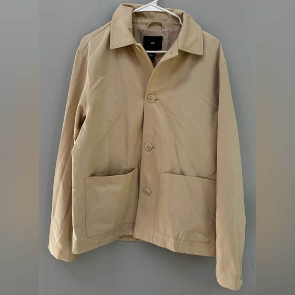 H&M Tan Overshirt in Medium - Picture 2 of 7